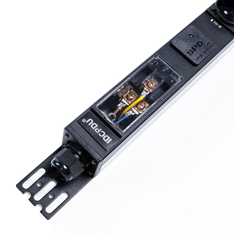 18 udtag Tyskland 1U overspændingsbeskyttelse Hot Swappable RS485 Metered Rack PDU