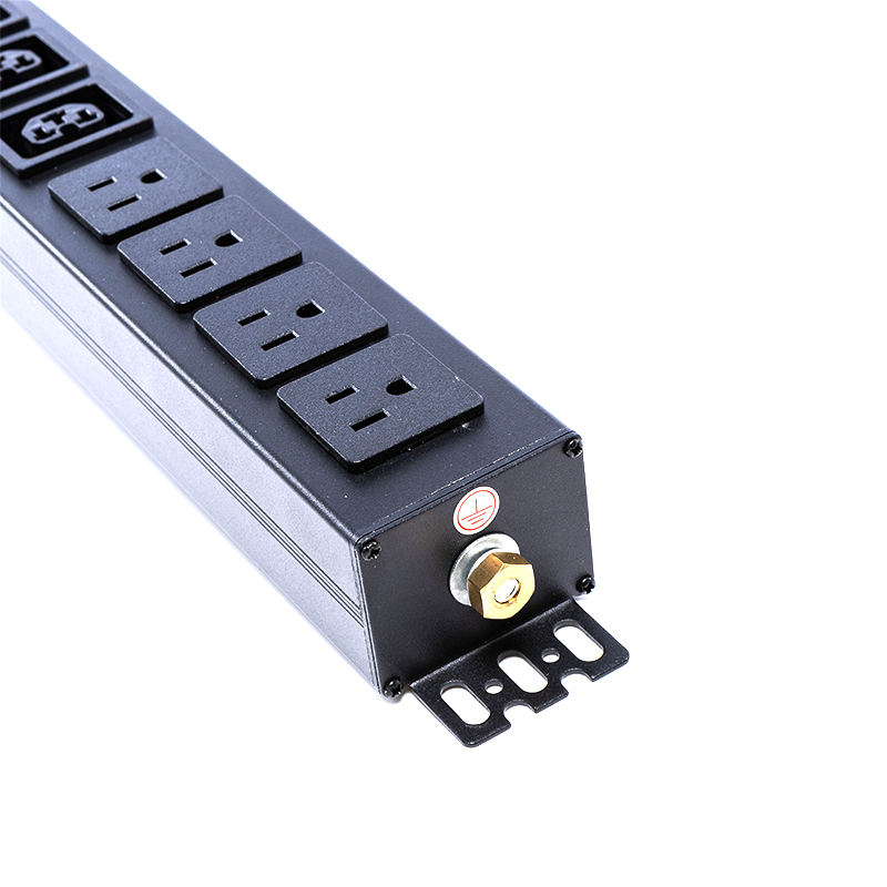 16 udtag IEC C13 C19 & US Sockets 1,5U flydende magnetisk afbryder Vertikal TCP/IP smart Rack PDU