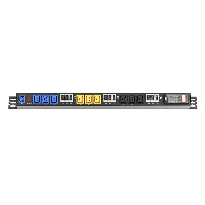 3-faset 10-udtag C13 C19 Vertikal Breaker Overbelastningsbeskyttelse Switched Rack Pdu