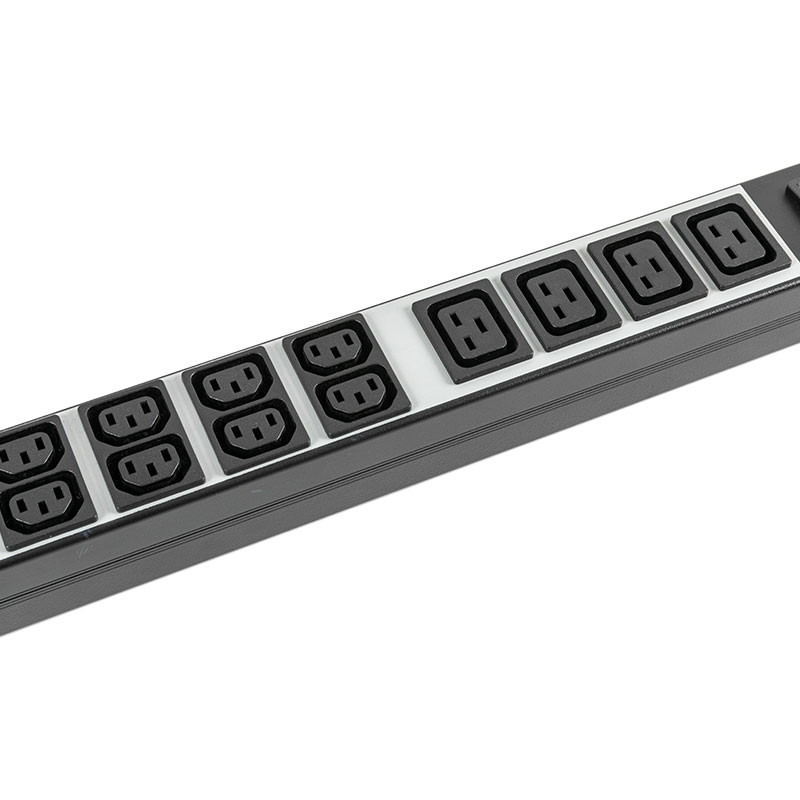 28-Outlet C13 C19 Vertikal SPD Breaker Switched Rack Pdu